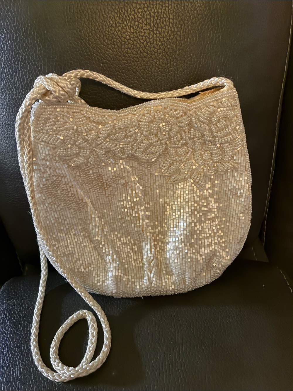 Vintage Le Regale Beaded Floral Evening Crossbody Bag in Ivory
